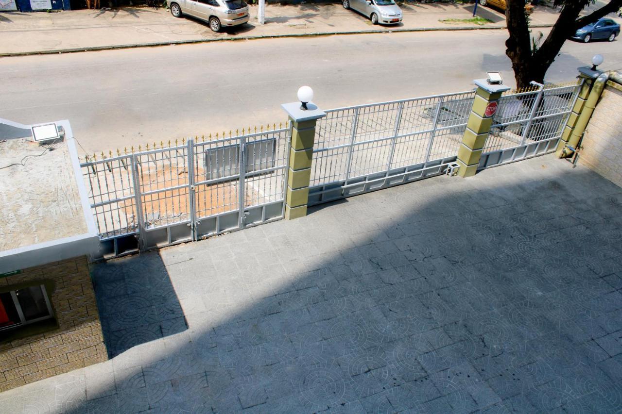 دوالا Residence Le Carat Bonapriso المظهر الخارجي الصورة